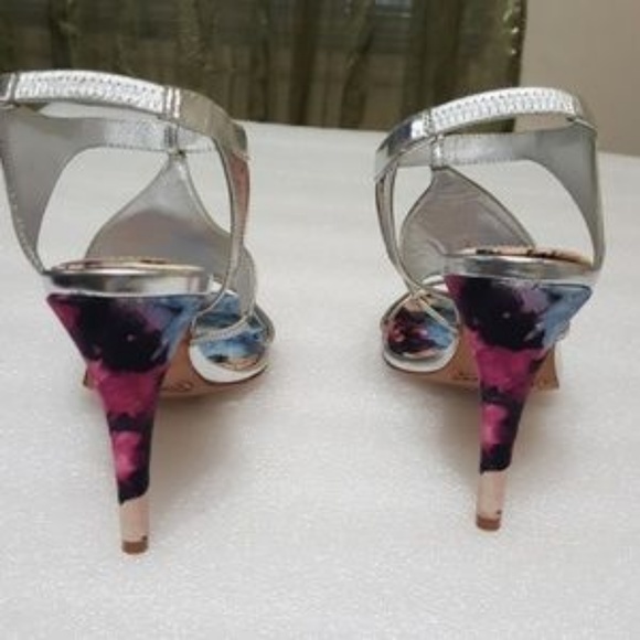 KAREN MILLEN silver flowers print heels size 37 - Picture 2 of 6